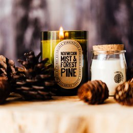 Norsk Mist & Forest Pine Soy Wax Candle - Grønt glas