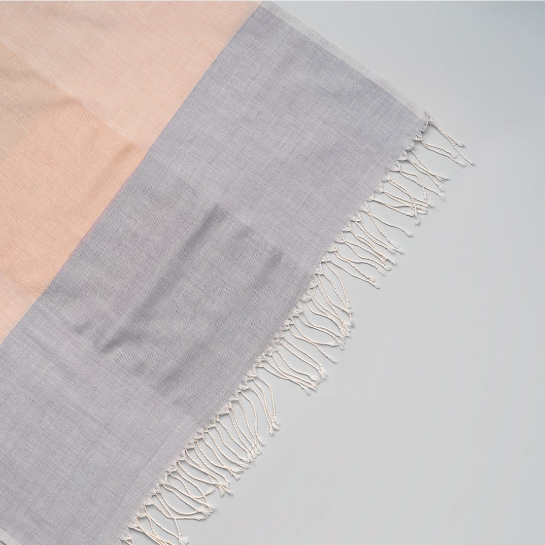 Écharpe en coton tissé main doux tons pastel