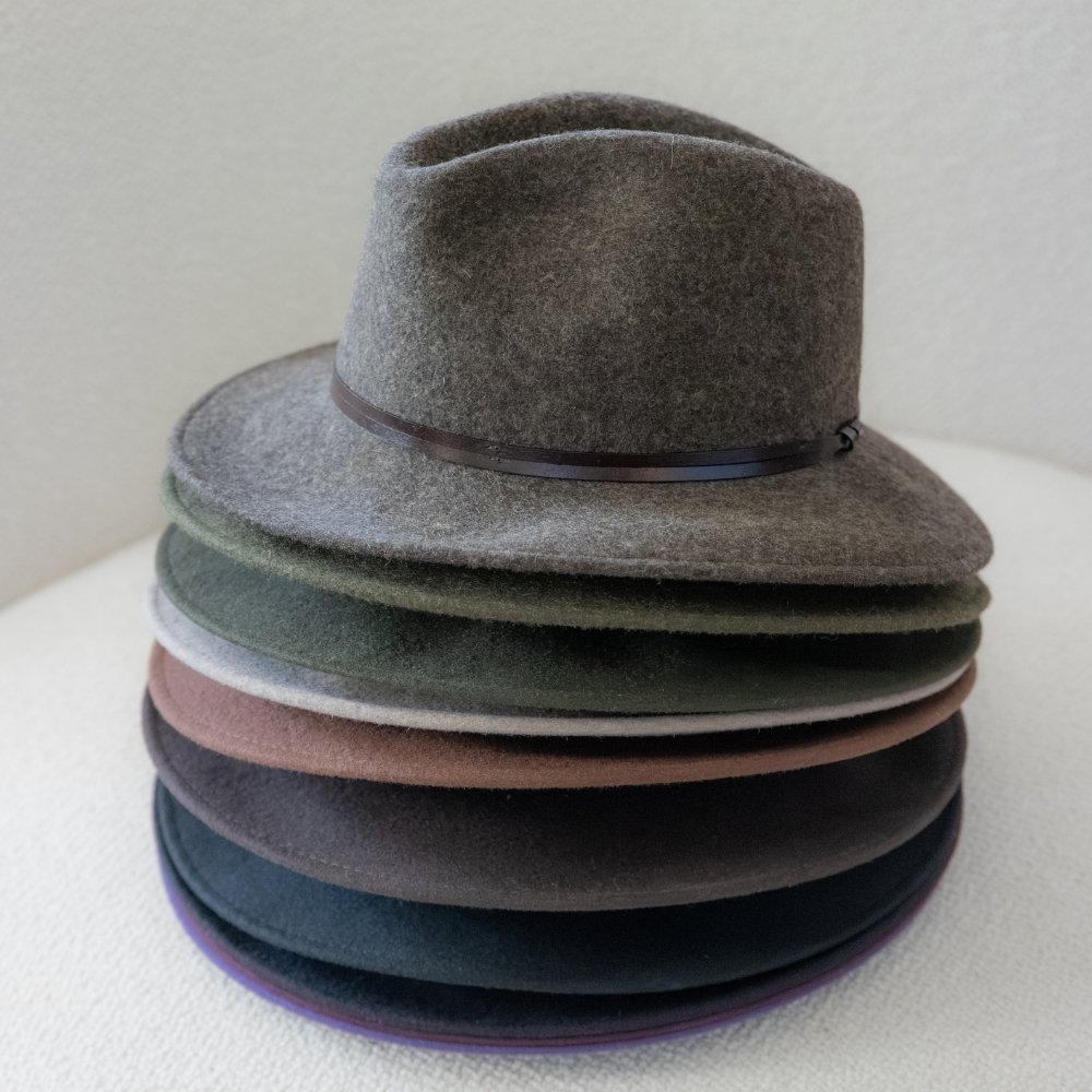 CHAPEAU FEUTRE - lien cuir, bord cousu