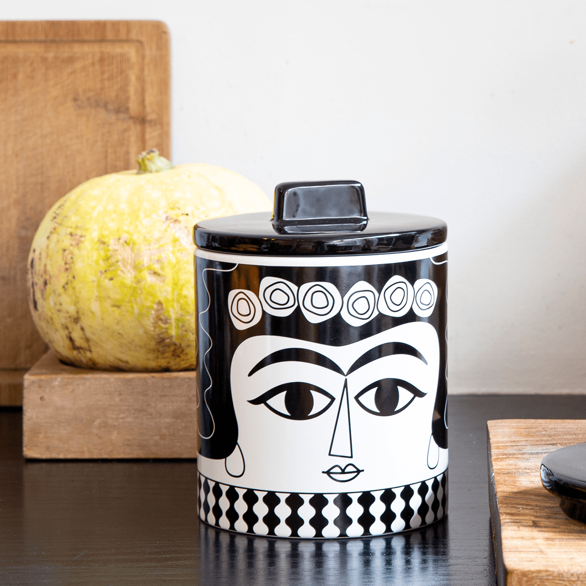 Kitsch Kitchen Storage Jar Marisol Z/W