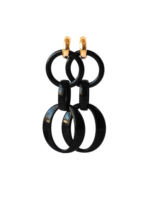 Oorbellen zwart met creooltje 24K goldplated