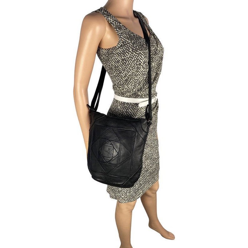 Ruime buffelleren schoudertas – Zwarte leren handtas voor dames