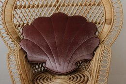 Almohada de concha de terciopelo “Cosmic Pearl”