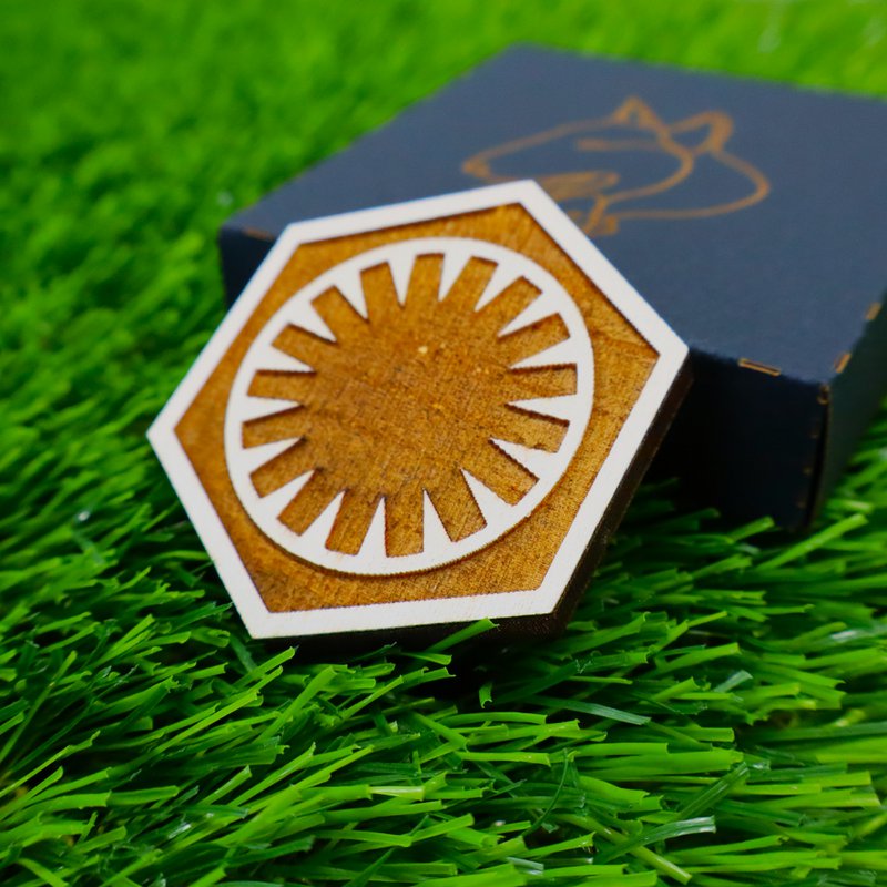 Drewniane lodówki Star Wars - Laserowe ręcznie malowane symbole - Mandalorian, Jedi, Imperium, Rebelianci, Republika, Pierwsze Zamów
