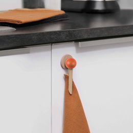 Clip magnetica in legno "Pinch me" per appendere strofinacci - 4 colori
