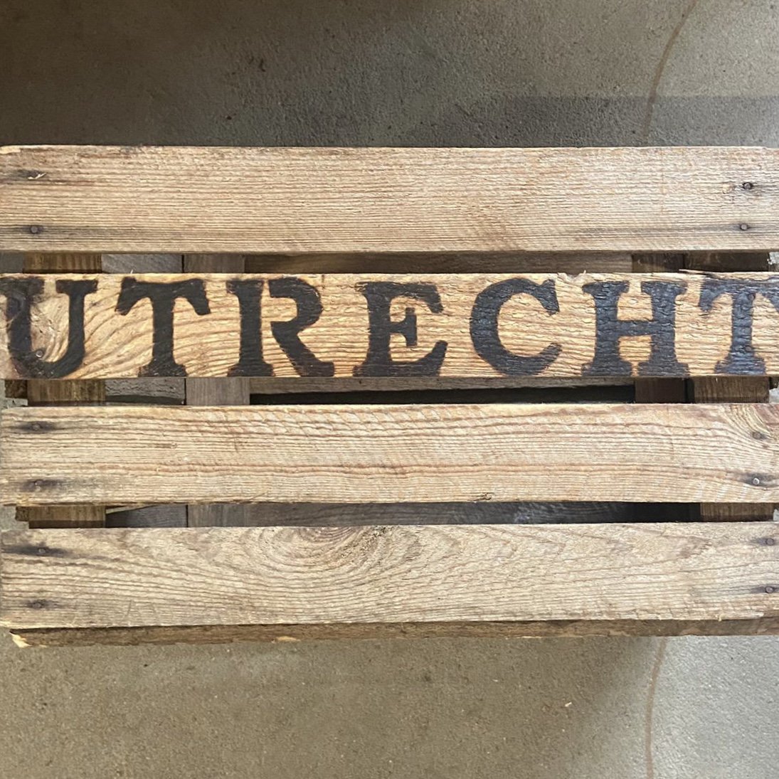 HOLZKISTE / KISTE Utrecht