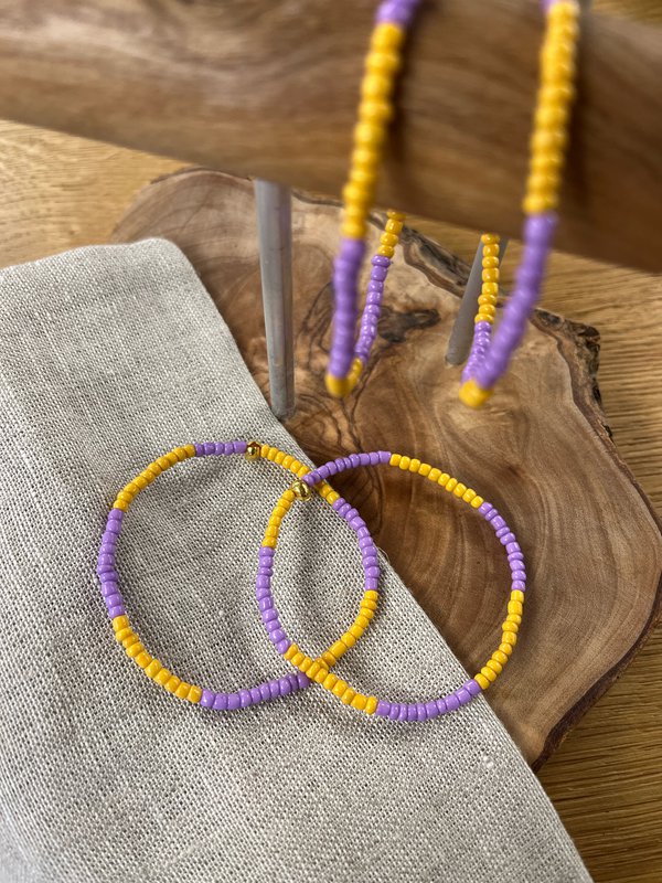 Glass bead bracelet - purple/orange