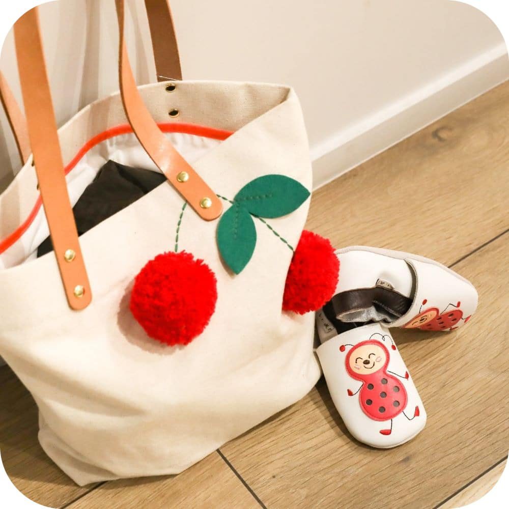 Zachte leren babyslofjes Mademoiselle Coccinelle