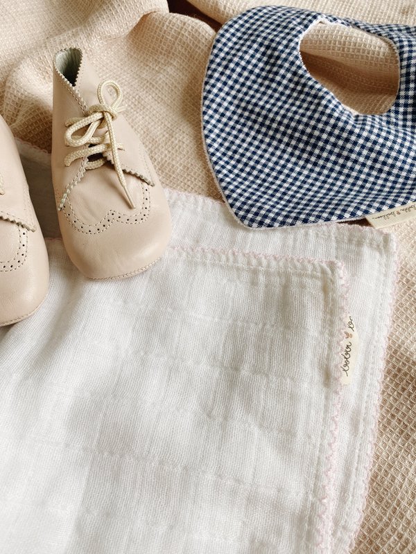 Muslin with crochet piping - Pink Piping