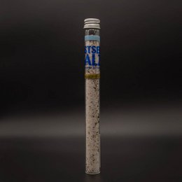 Sale del Mar Baltico con coriandolo, aneto e altro