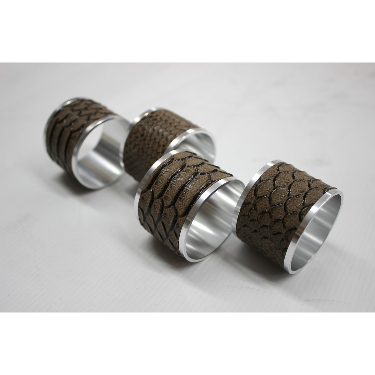 Anillos de servilleta 4-ER Set Reptil de cuero sintético de acero inoxidable de acero inoxidable