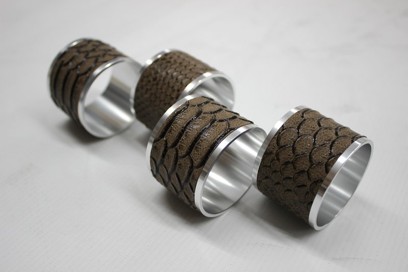 Anillos de servilleta 4-ER Set Reptil de cuero sintético de acero inoxidable de acero inoxidable