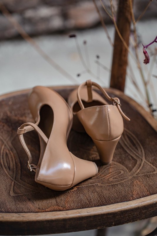 Håndlavede læderhæle (5,5 cm) - Astrid - Beige vintagesko 35-42