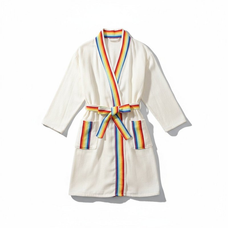 Albornoz oversize confeccionado en 100% algodón con diseño de arcoíris