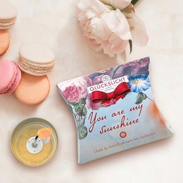 Lucky light / In a gift box with a cut-out bow 🎀 / Vintage / You are my sunshine / With a romantic floral motif