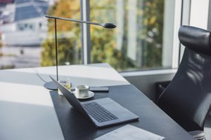 Carbon Light Table lamp