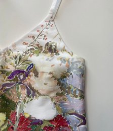 Satinbluse mit Trägern DecoFlux von Kmieliauskaitė