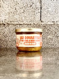 Savory pork dumplings in a can, reminiscent of the flavors of New Delhi. Canned meat product with a rich, authentic taste.