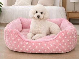 Yommy Pink Pet Bed | 3 størrelser Plys Dot Design Seng | Skridsikker base | 3 farver | Polstret vinterseng