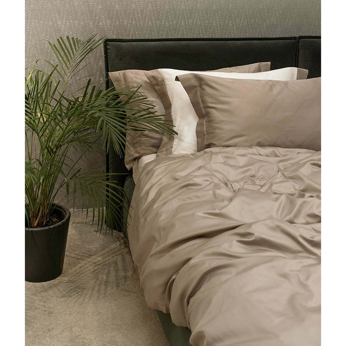 Satin-Bettlaken Mandel