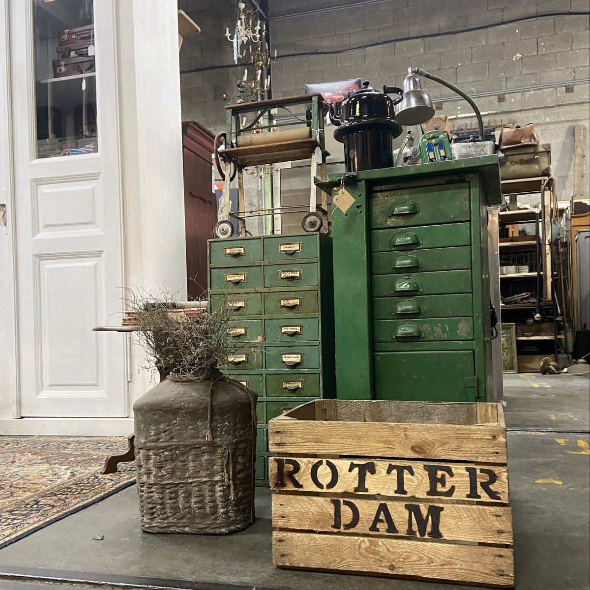 CAISSE / CAISSE EN BOIS Rotterdam