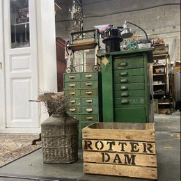 WOODEN BOX / CRATE Rotterdam
