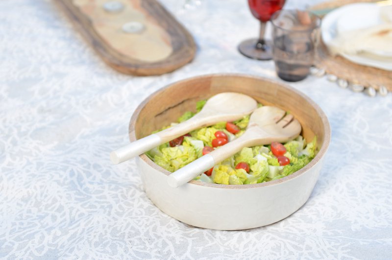 Ensalada de ensalada y ensalada blanca y ensalada de mango