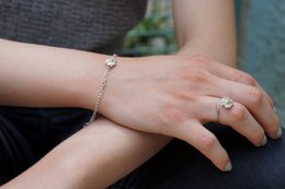 Anello ramo d'argento, gioielli in argento sterling, fascia di fiori di camomilla, regalo per lei, regalo di compleanno per le donne, gioielli fatti a mano