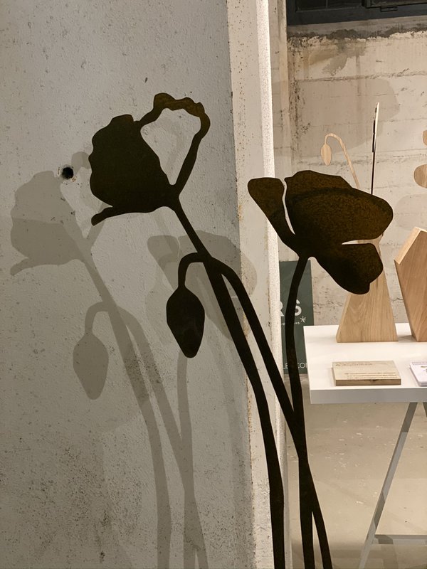 Valmue med blomsterknop | corten stål