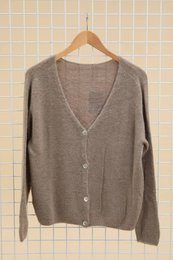 Gilet cardigan col V RÉF. 1026