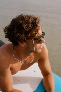 Rocky Glasses Chain