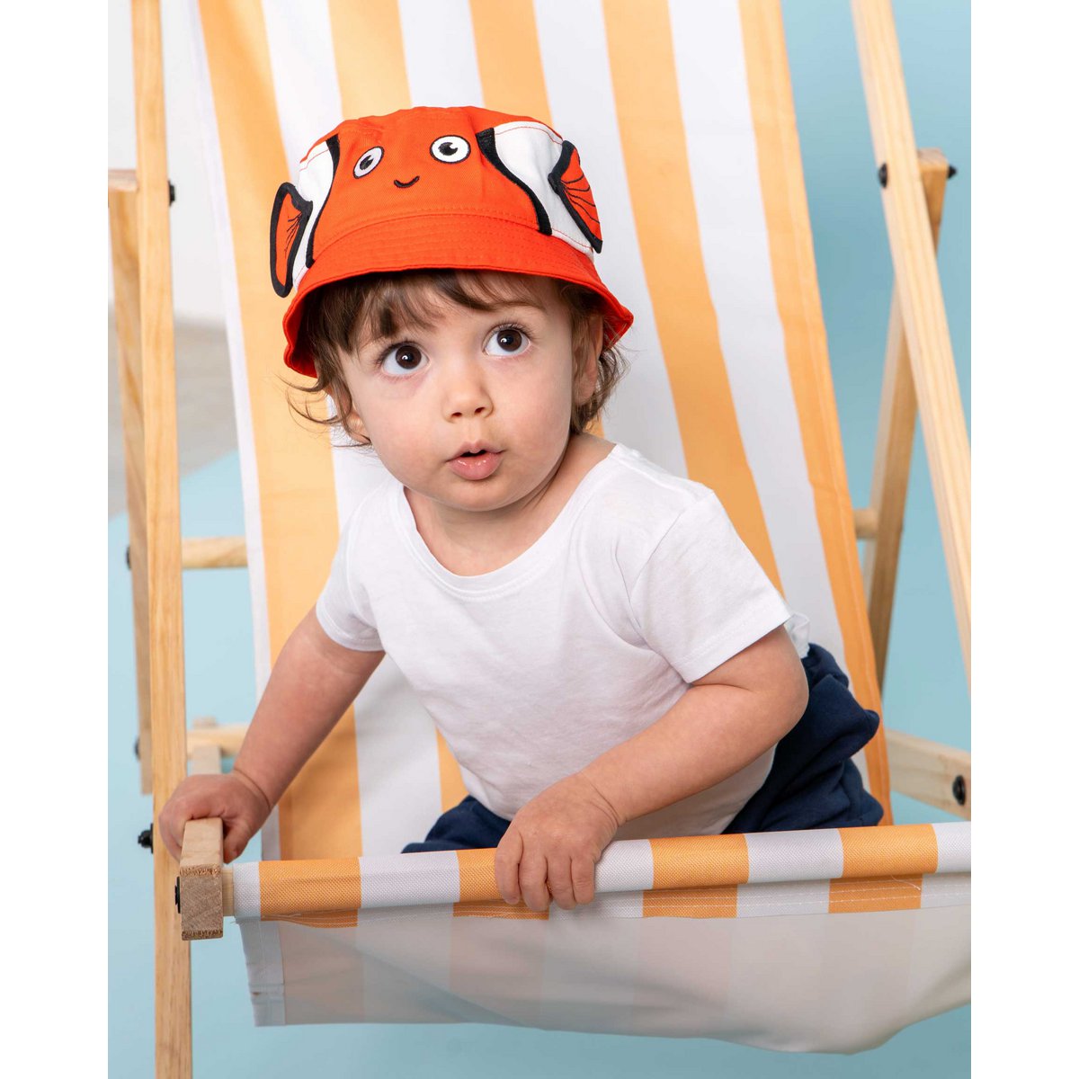 koaa – Clara der Clownfisch – Maskottchen Fischerhut orange