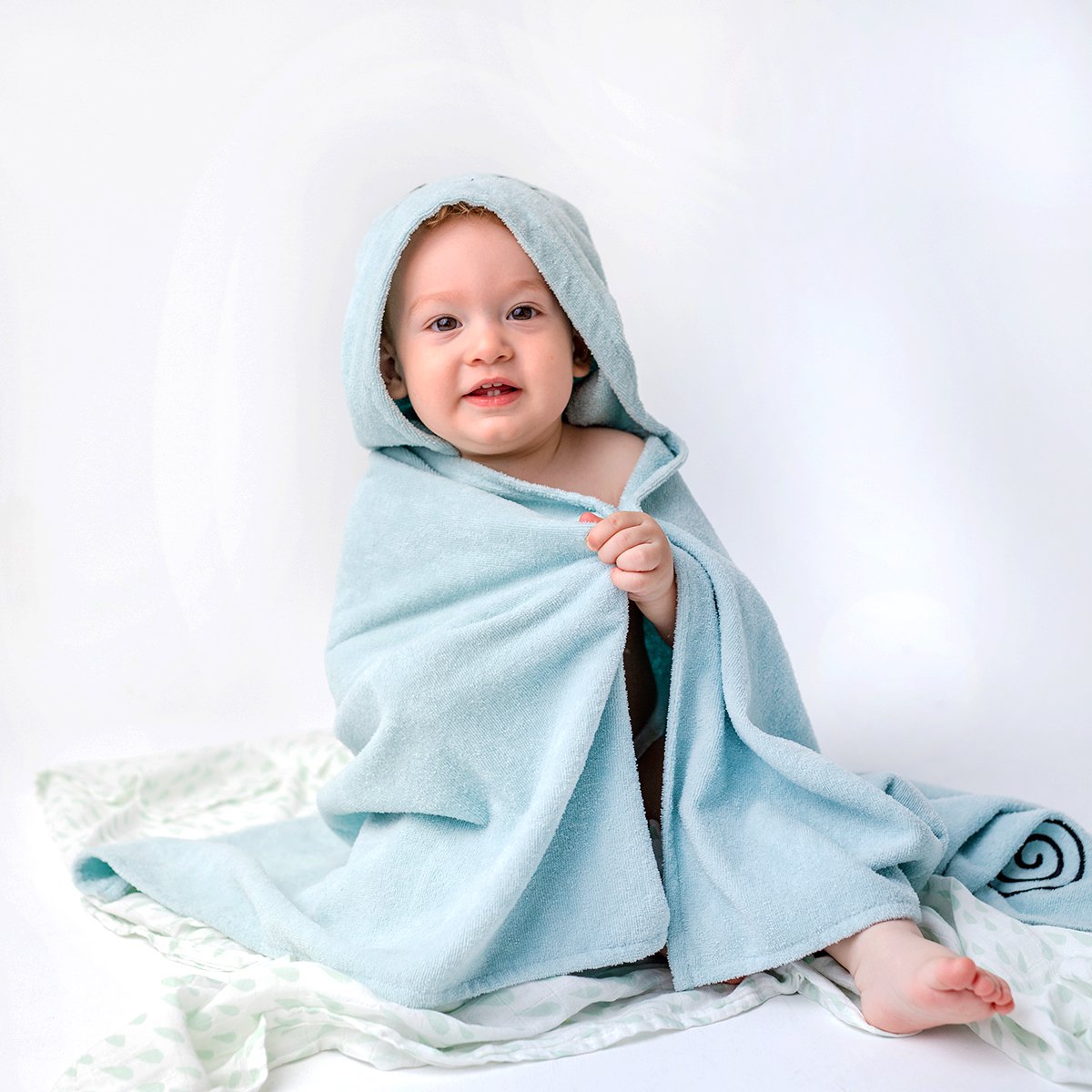 Milk&Moo Sangaloz Velvet Baby-Kapuzenhandtuch, 100 % Baumwolle, weich, saugfähig, 0–2 Jahre, 70 x 120 cm