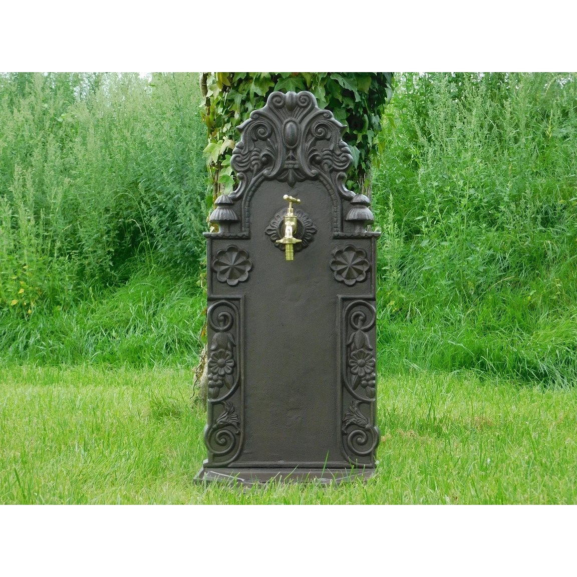 Eleganter Brunnen – mit Messinghahn – Aluminium – Dunkelbraun