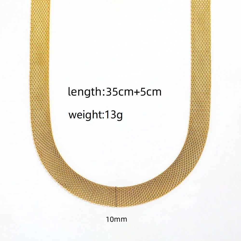 Cezary – Breite goldene Mesh-Halskette