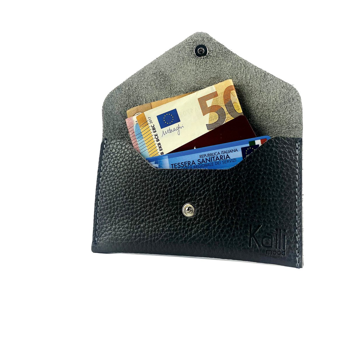 K0040AB | Beutel mit Klappe, hergestellt in Italien aus echtem Vollnarbenleder, genarbter Dollar – Farbe Schwarz – Maße: 13 x 8 x 0,5 cm – Verpackung: stabiler Boden/Deckel in Geschenkbox