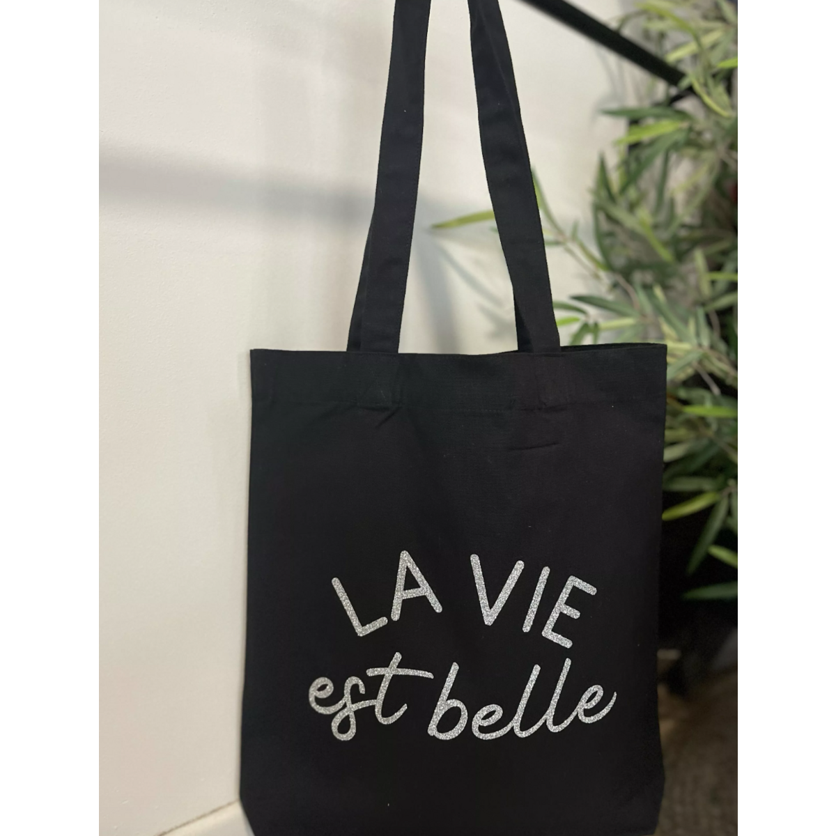 Noir - La vie est belle