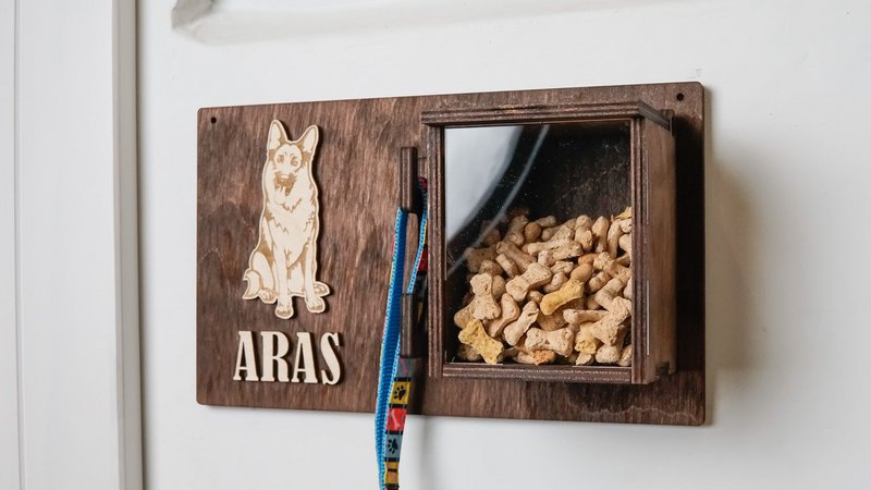 Dog leash holder, Wooden dog leash hanger
