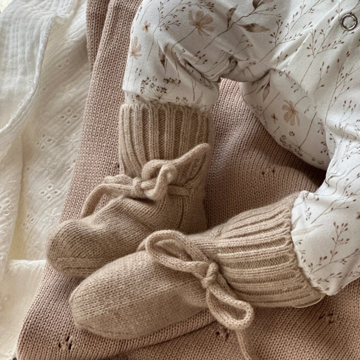 The Baby Bootie Latte | Merinowool & Cashmere