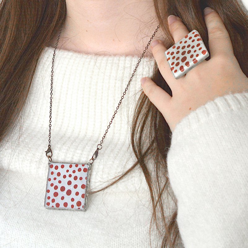 Collana a pois, gioielli divertenti, vetro dipinto a mano