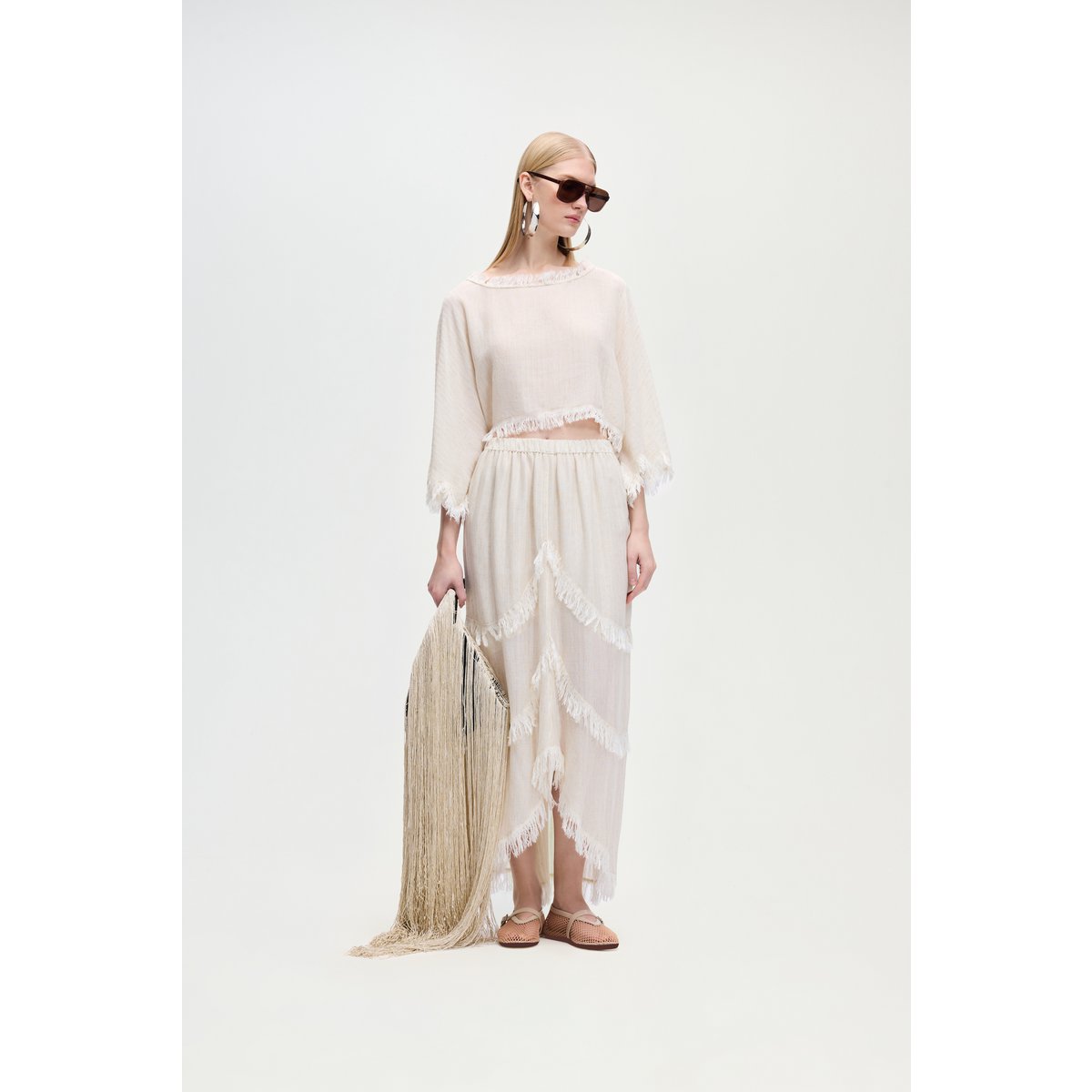 IKIKIZ Crop-Bluse aus natürlichem TENCEL™-Leinen