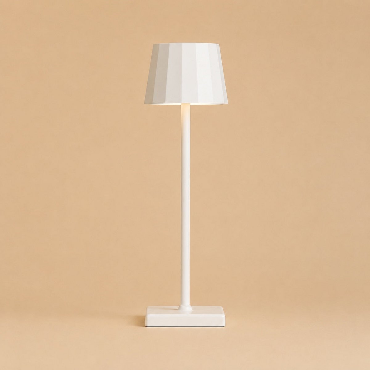 William White Rechargeable Table Lamp