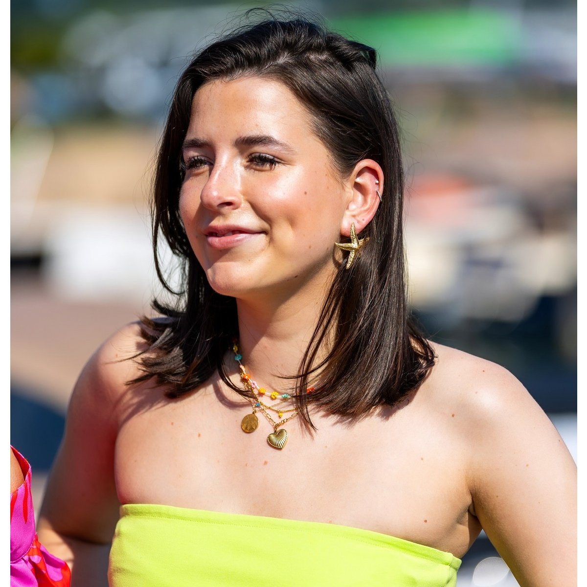 FW281: Collar de cadena D de acero inoxidable con cierre de corazón abierto