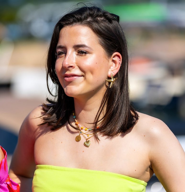 FW281: Collar de cadena D de acero inoxidable con cierre de corazón abierto