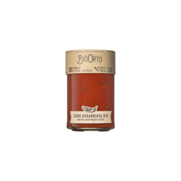 Organic tomato sauce Arrabbiata in a 370 ml glass jar. Made with high-quality ingredients, this pasta sauce has a bold, spicy flavor.