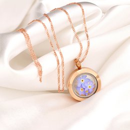 Medallón de Nomeolvides chapado en oro rosa - Collar chapado en oro de ley 925 con flores reales - K925-126