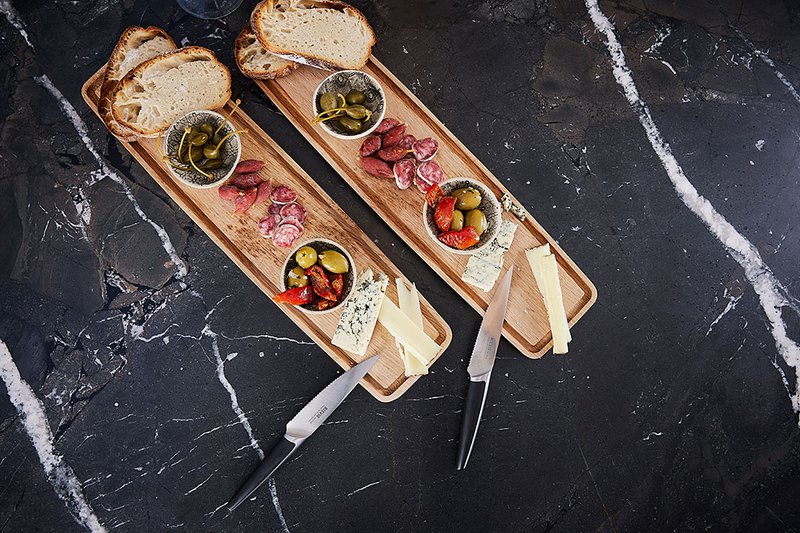 Tapas board in premium oak 54 x 18 cm
