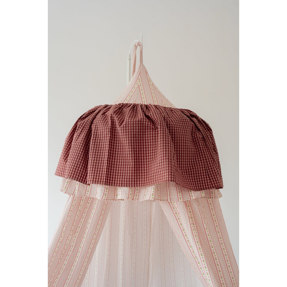 Nursery muslin canopy with ruffle "Vintage style"