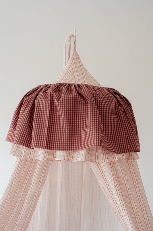 Nursery muslin canopy with ruffle "Vintage style"