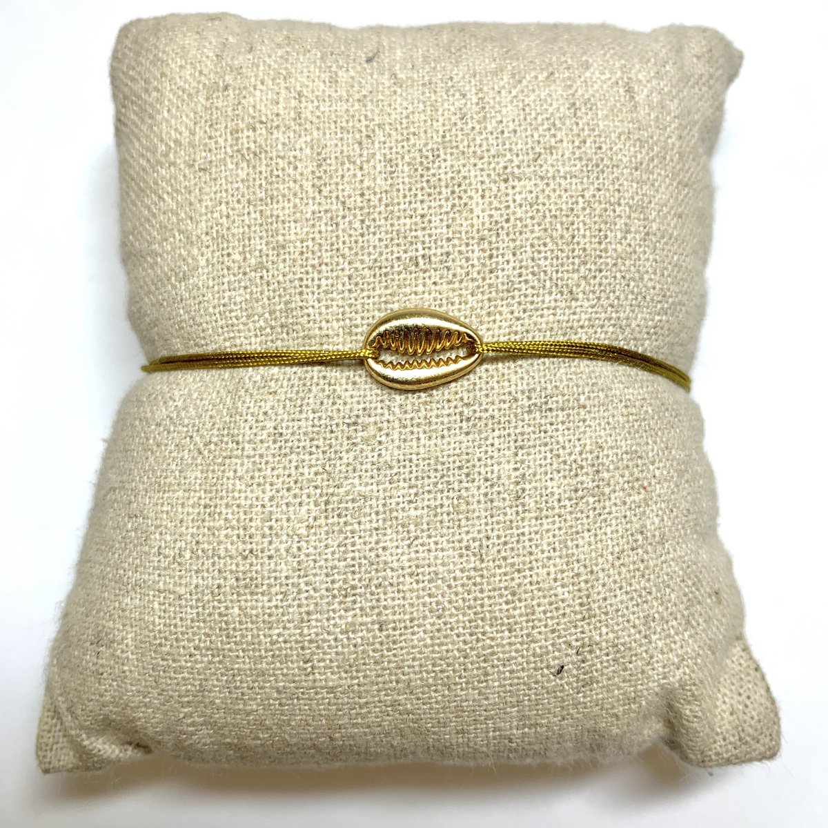 Pulsera Pequeña Concha Dorada